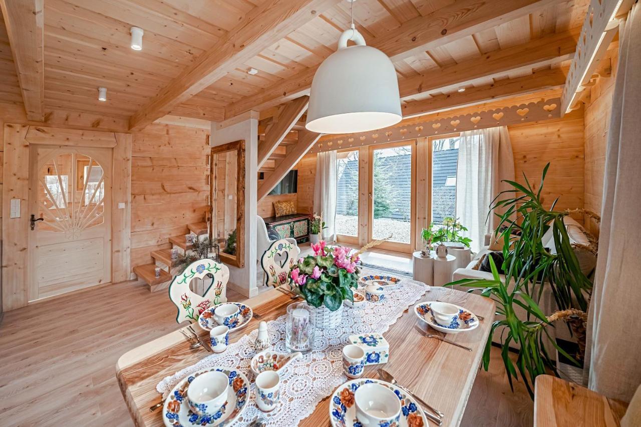 Deluxe cottage mountain views