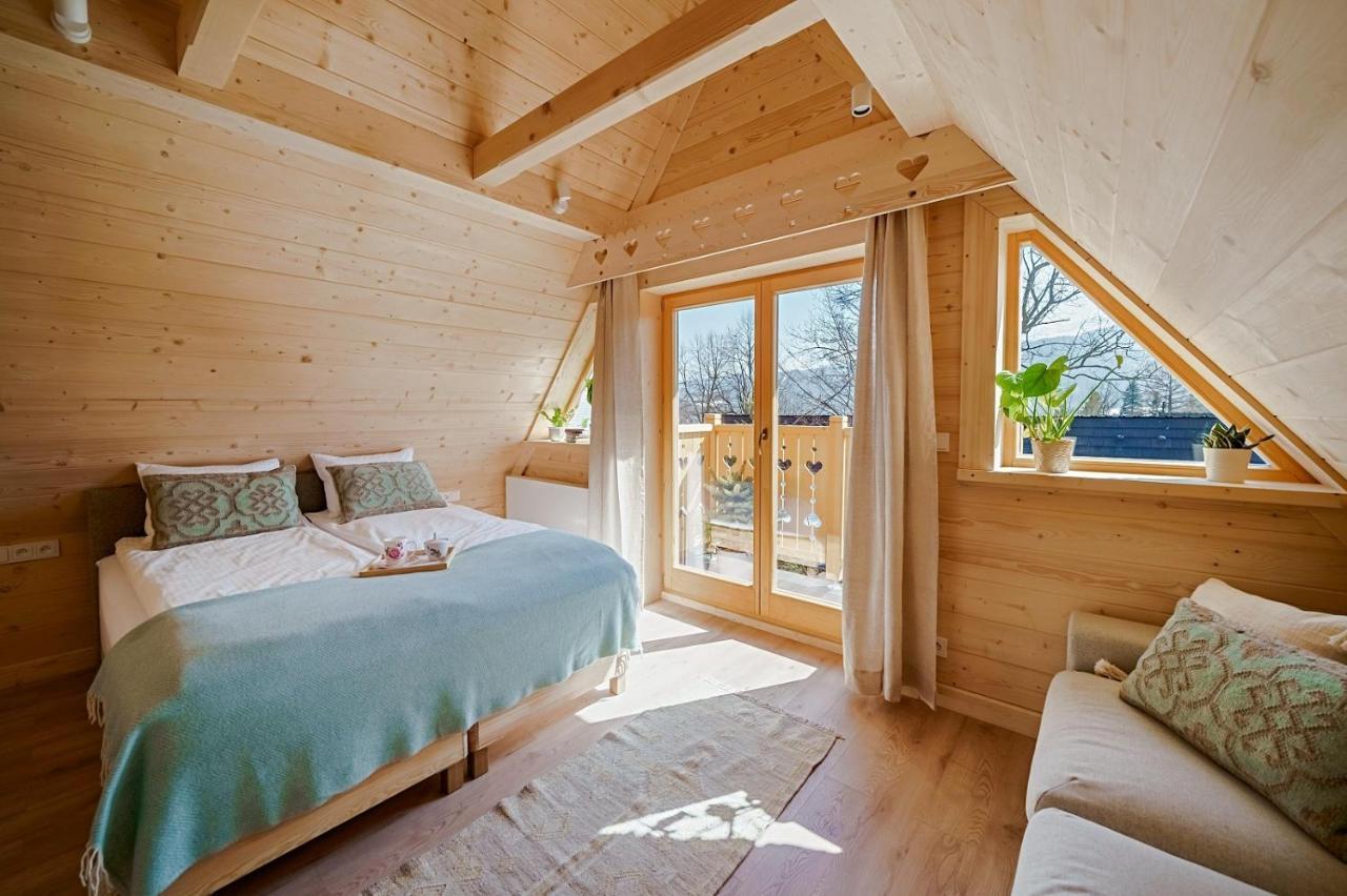 Deluxe cottage mountain views