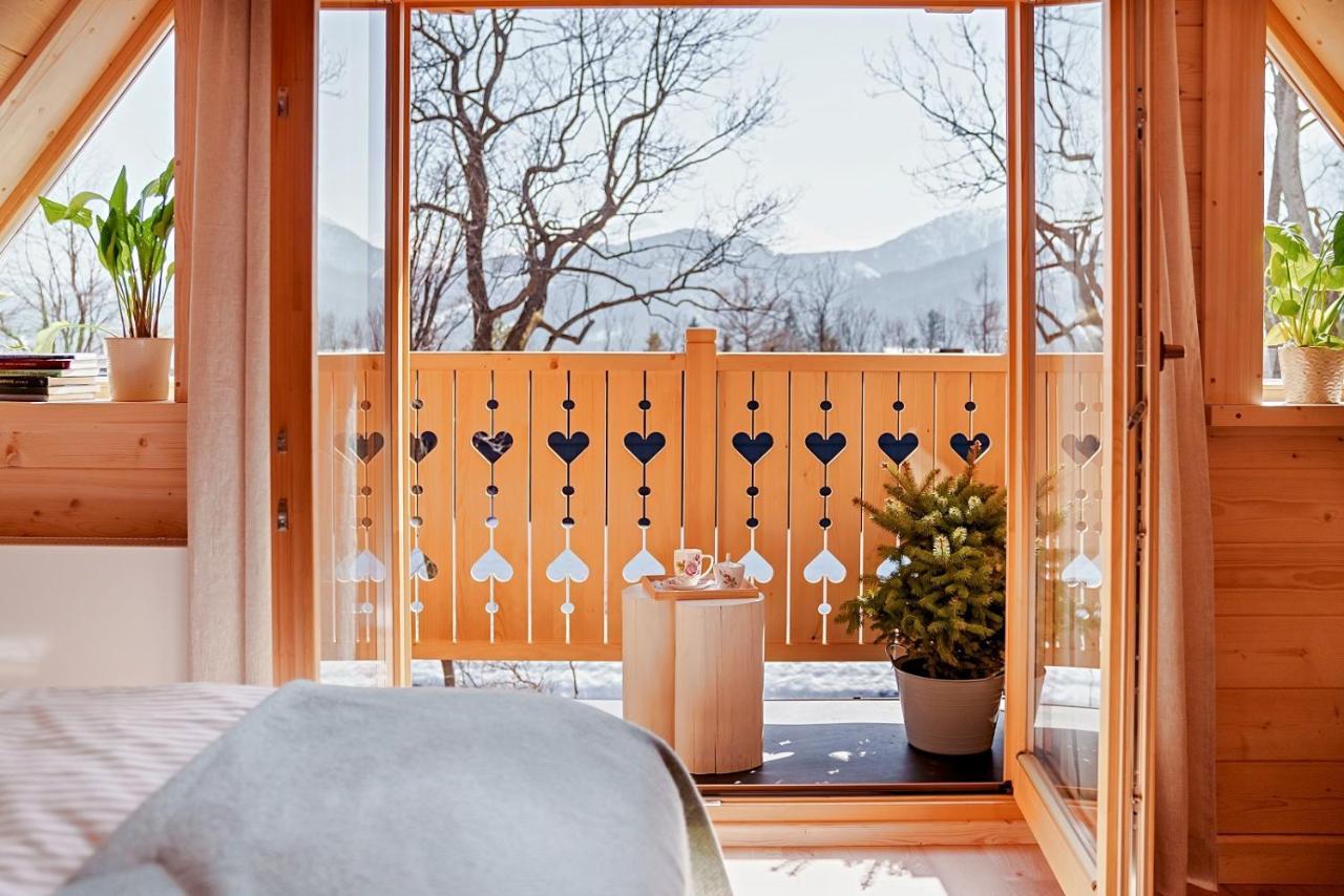 Deluxe cottage mountain views
