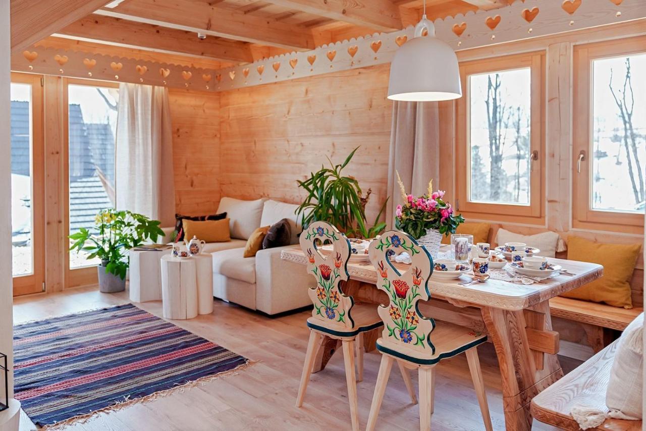 Deluxe cottage mountain views