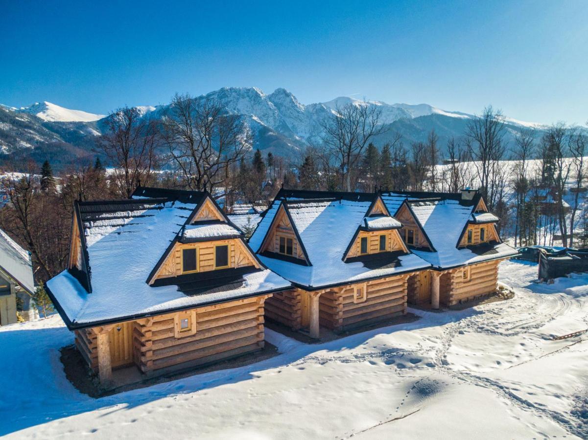 Deluxe cottage mountain views
